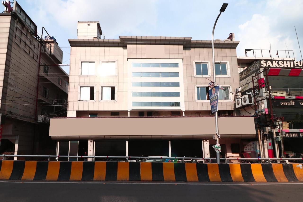 Hotel Deep Kanpur Exterior photo
