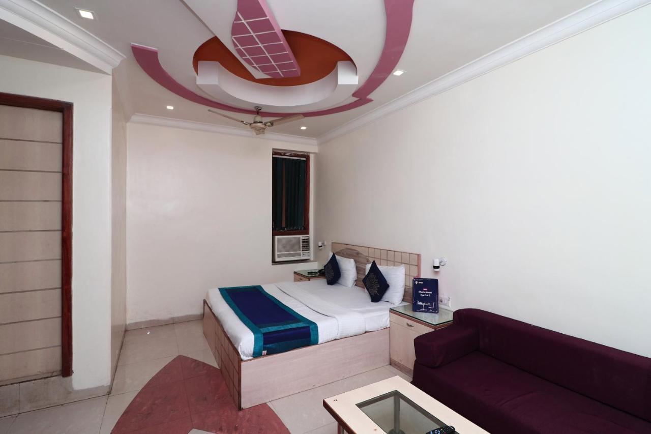 Hotel Deep Kanpur Exterior photo