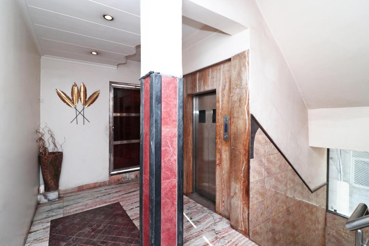 Hotel Deep Kanpur Exterior photo
