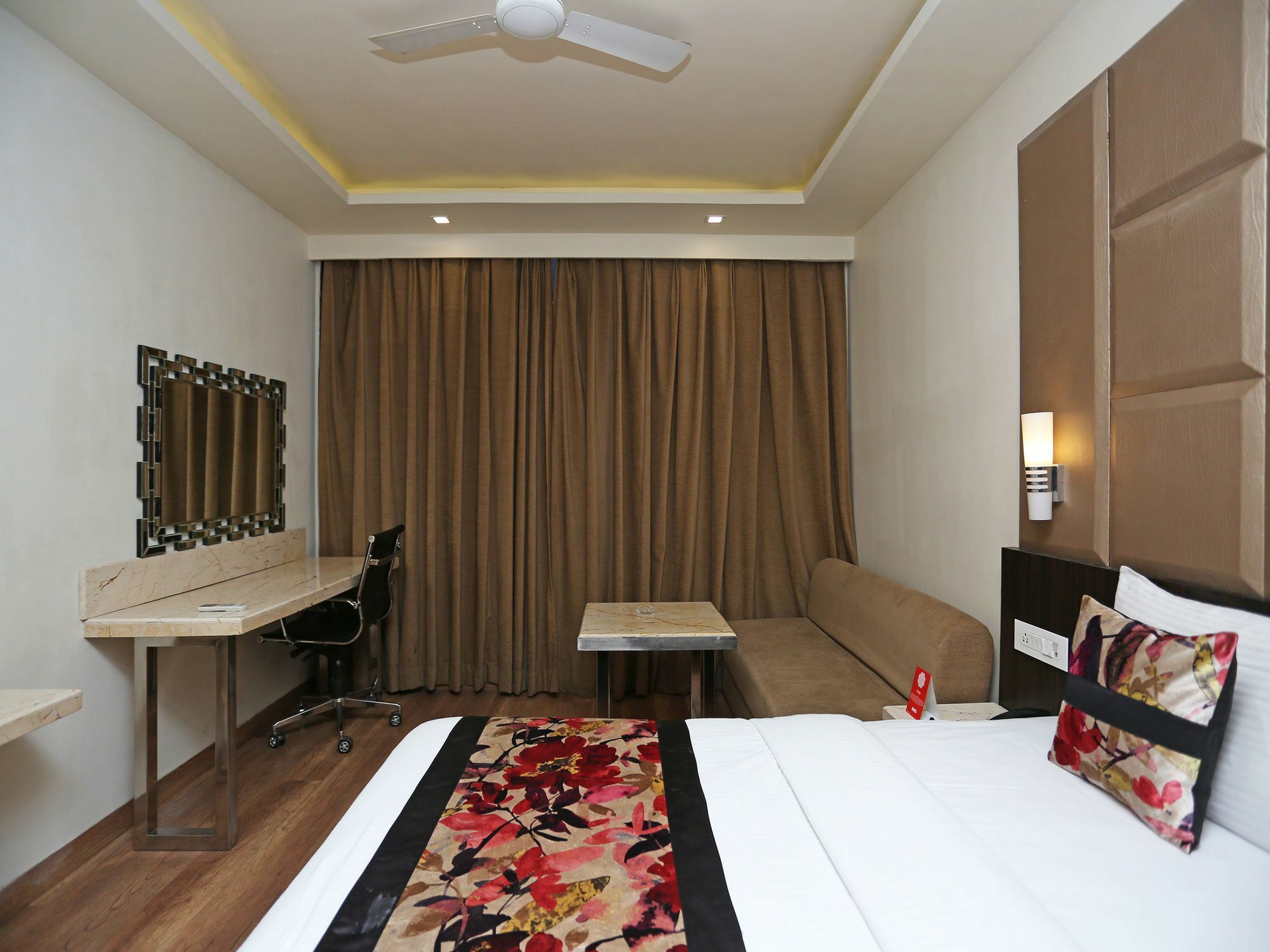 Hotel Deep Kanpur Exterior photo